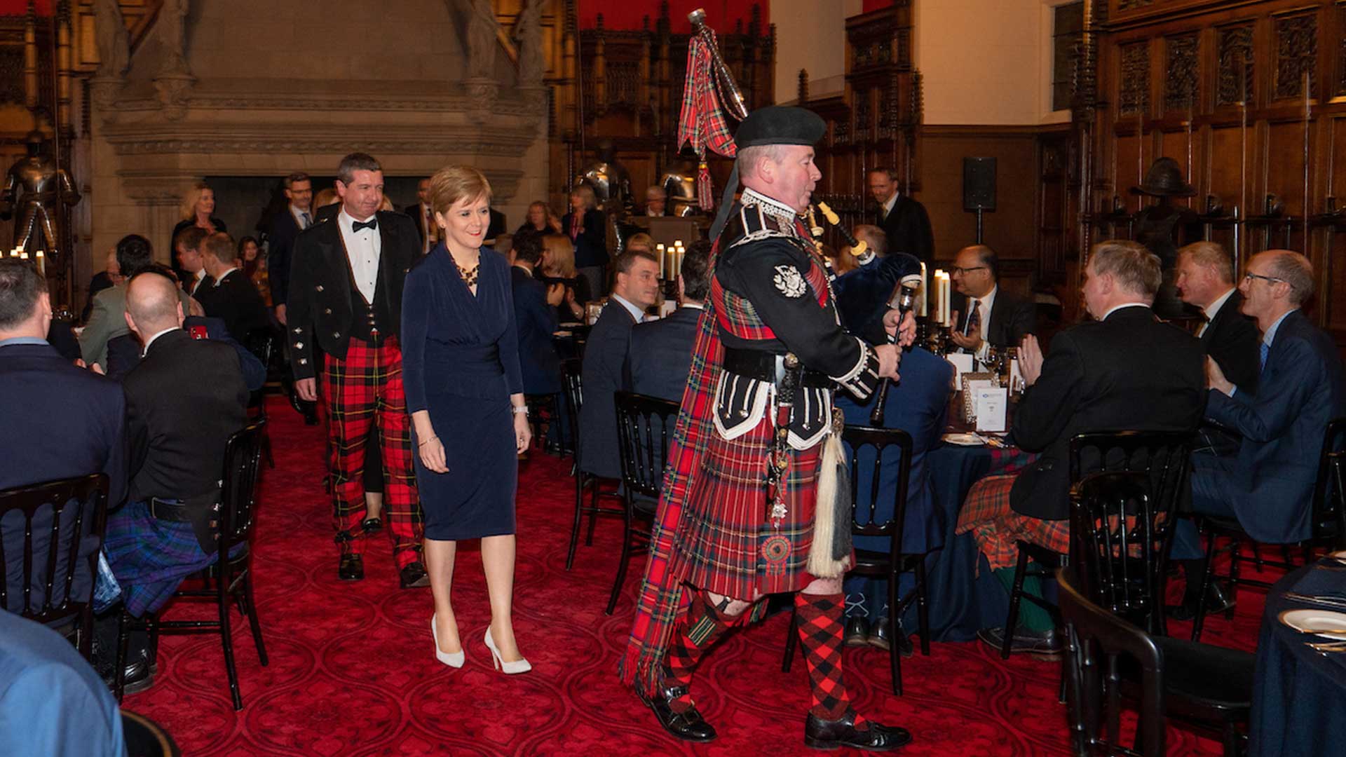 Edinburgh Piper for Corporate Events and Dinners